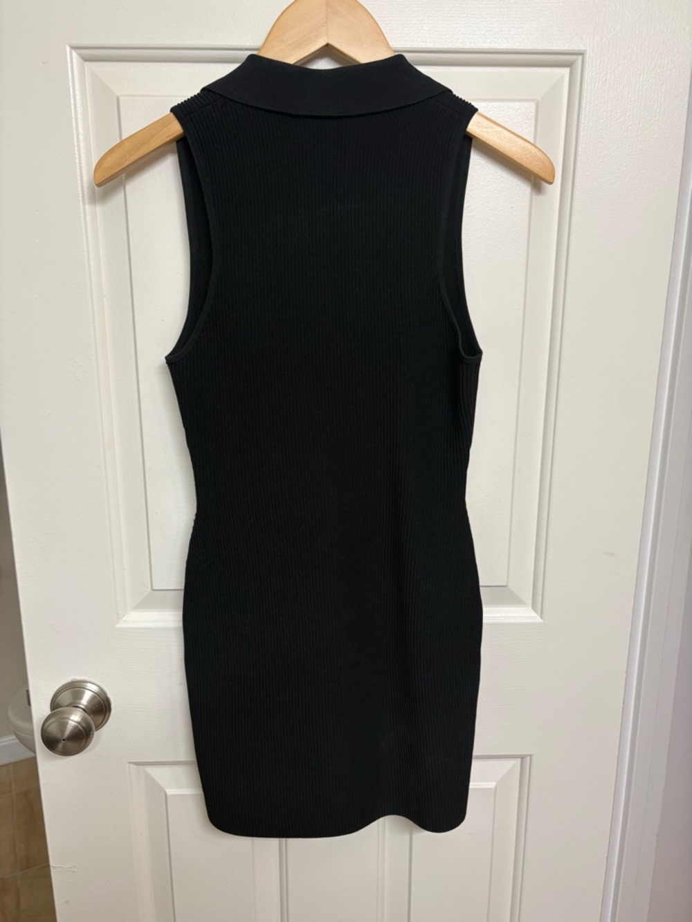Aritzia little black dress NW without tags - Picture 3 of 3